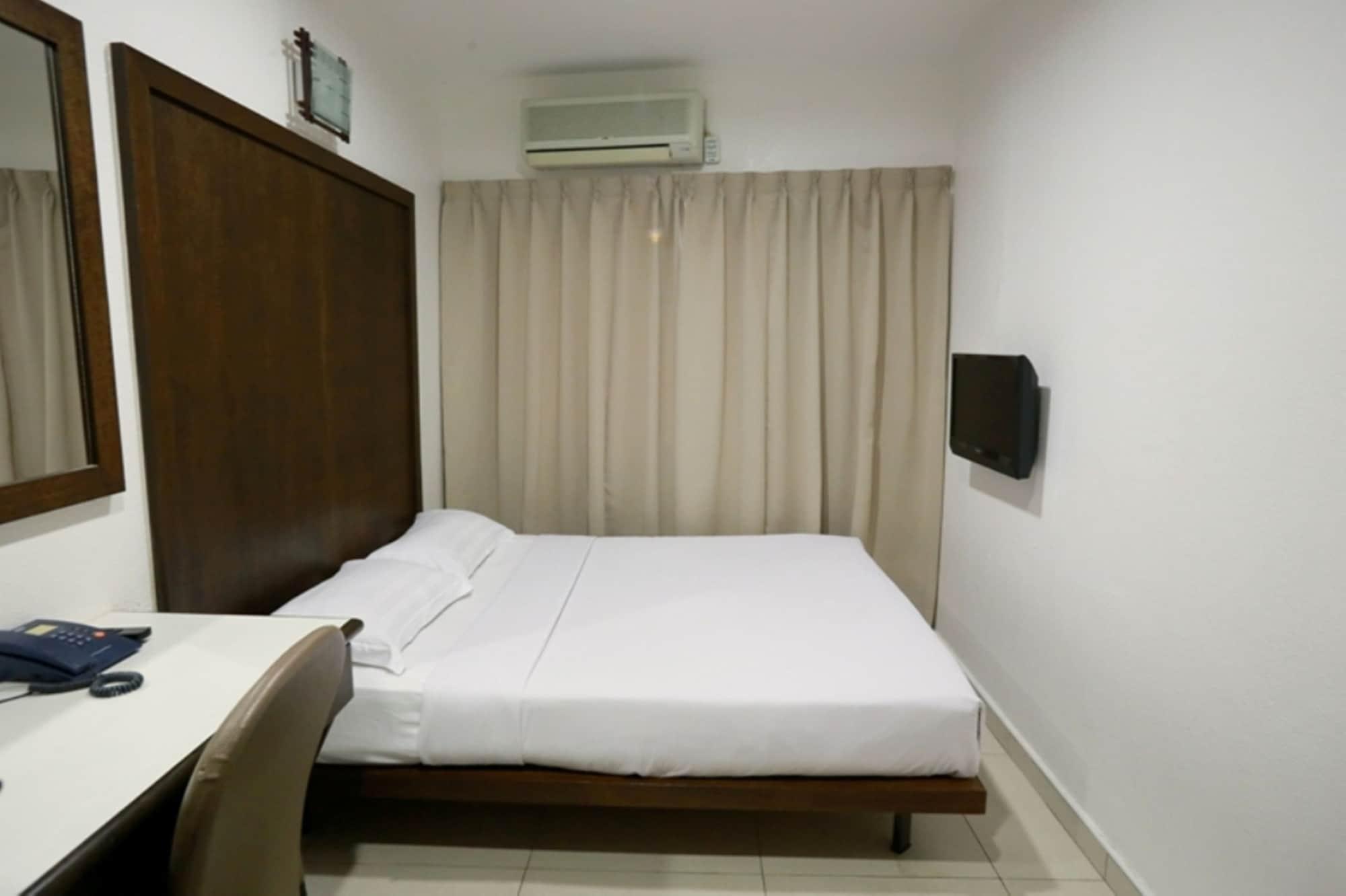 Crystal Lodge Kota Bharu Eksteriør billede
