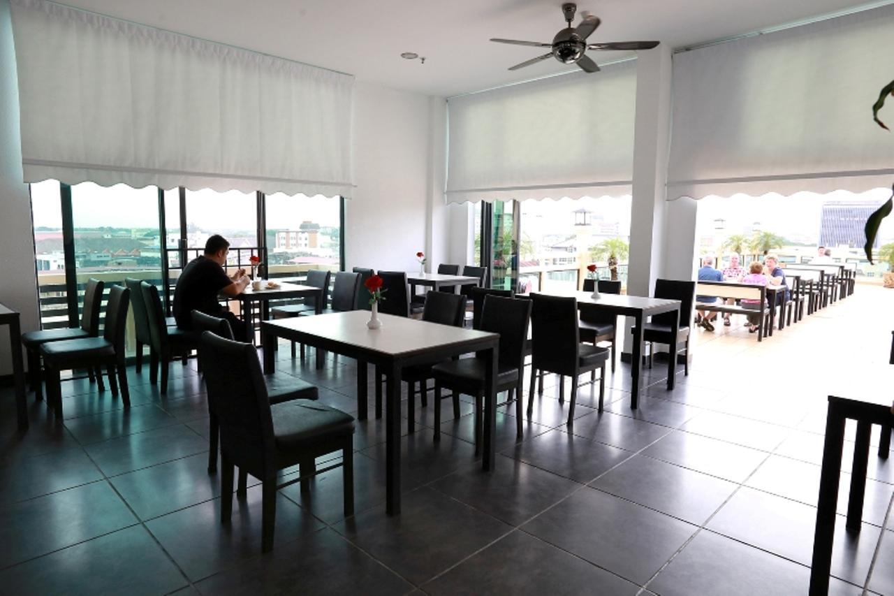 Crystal Lodge Kota Bharu Eksteriør billede