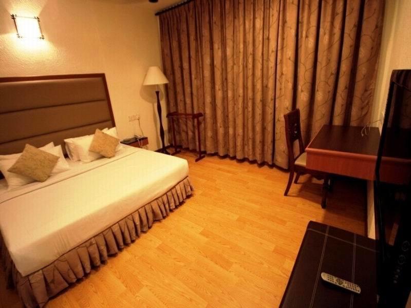 Crystal Lodge Kota Bharu Eksteriør billede